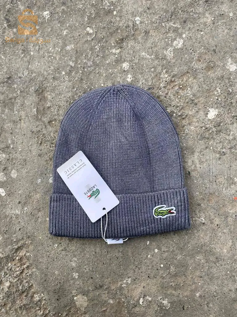 bonnet Lacoste et nike gris indisponible