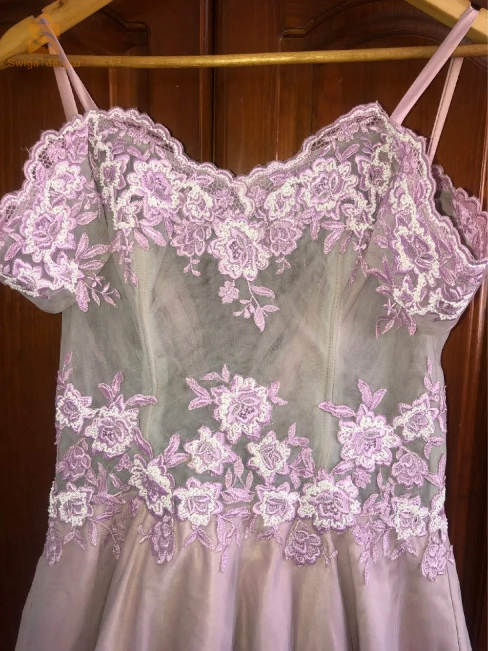 deux robes robes soirée 
violet robe princesse 12000da
robe longue bleu  4000da