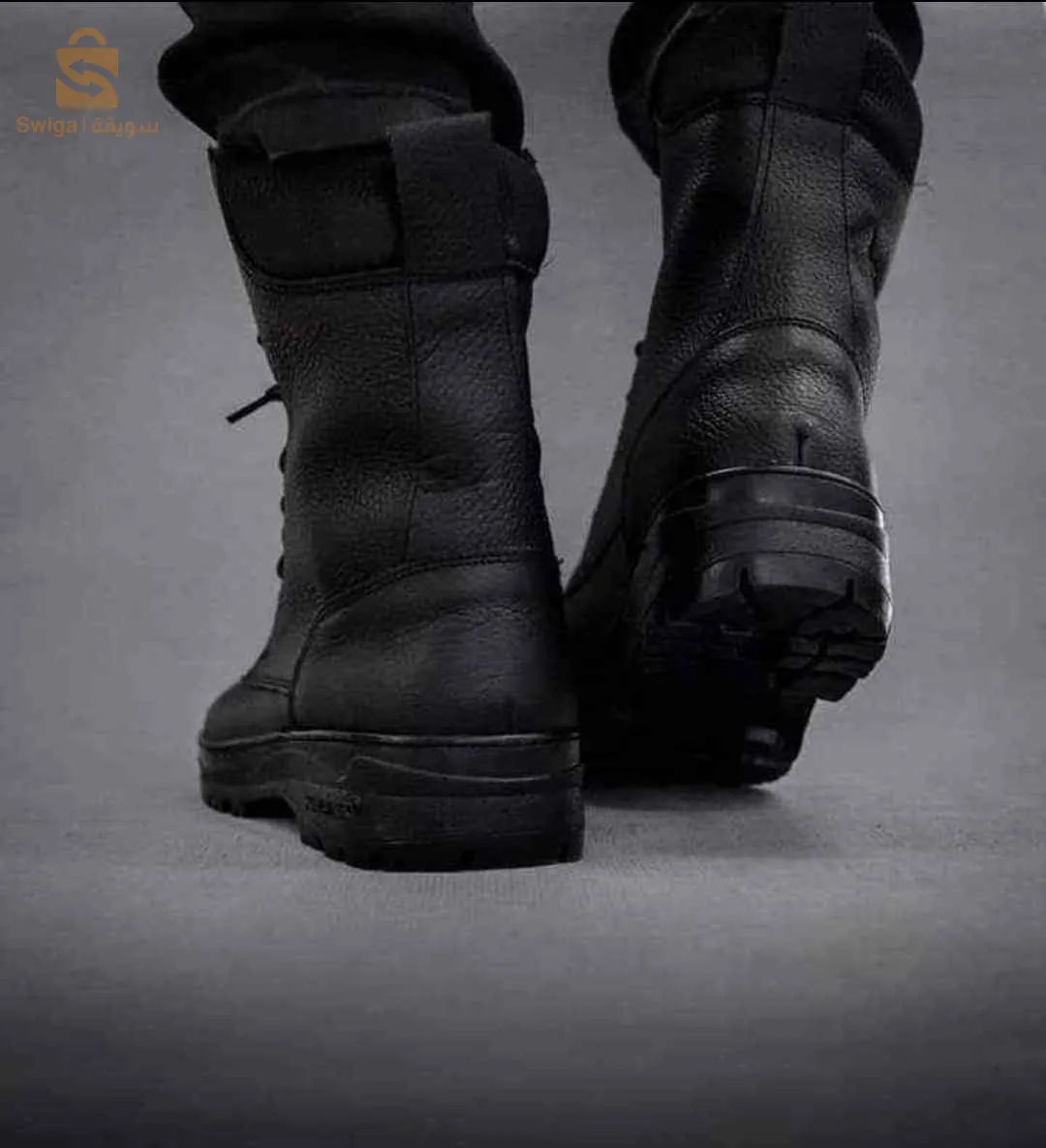 New godasse 
Police model 
مصنوع من الكوير 100%
 نوعية ممتازة 
يجي هذا النوع بدون السلسلة من الجنب 
تحت العلامة rangers
القياسات من 39 حتى 46.