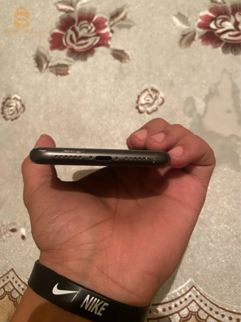 iPhone 11
0562560190