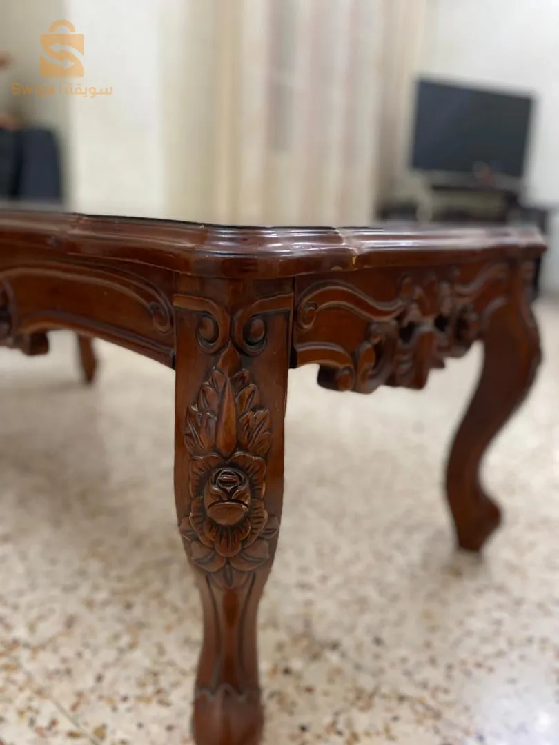 table basse bois rouge