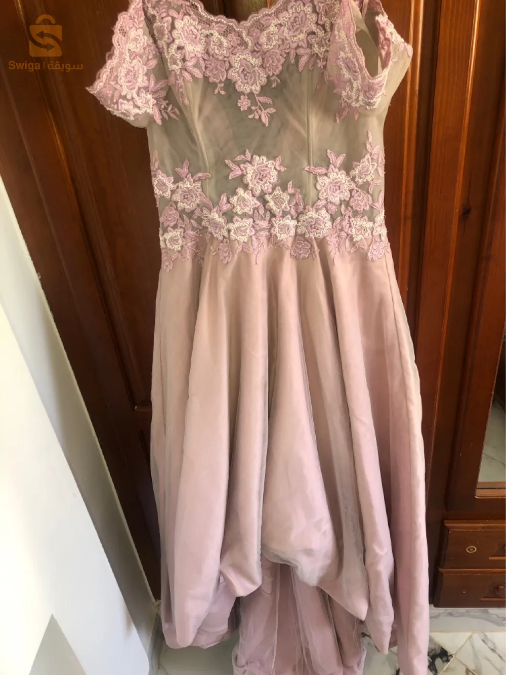 deux robes robes soirée 
violet robe princesse 12000da
robe longue bleu  4000da