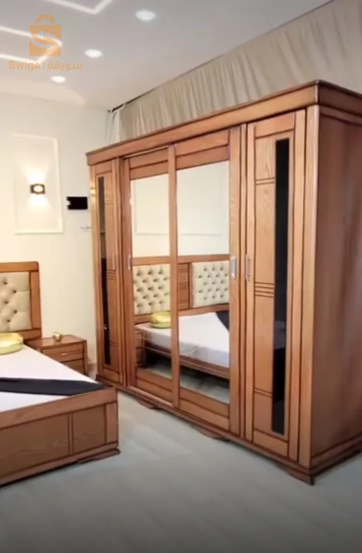 خزانة 2.50 م 4 أبواب 2 منزلقة 2 عادية تقسيم داخلي رائع 
(1)السرير 160 cm عرض و 190 سم طول وفيها  2 الاوان
