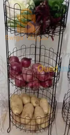 سلة خضر وفواكه لون اسود