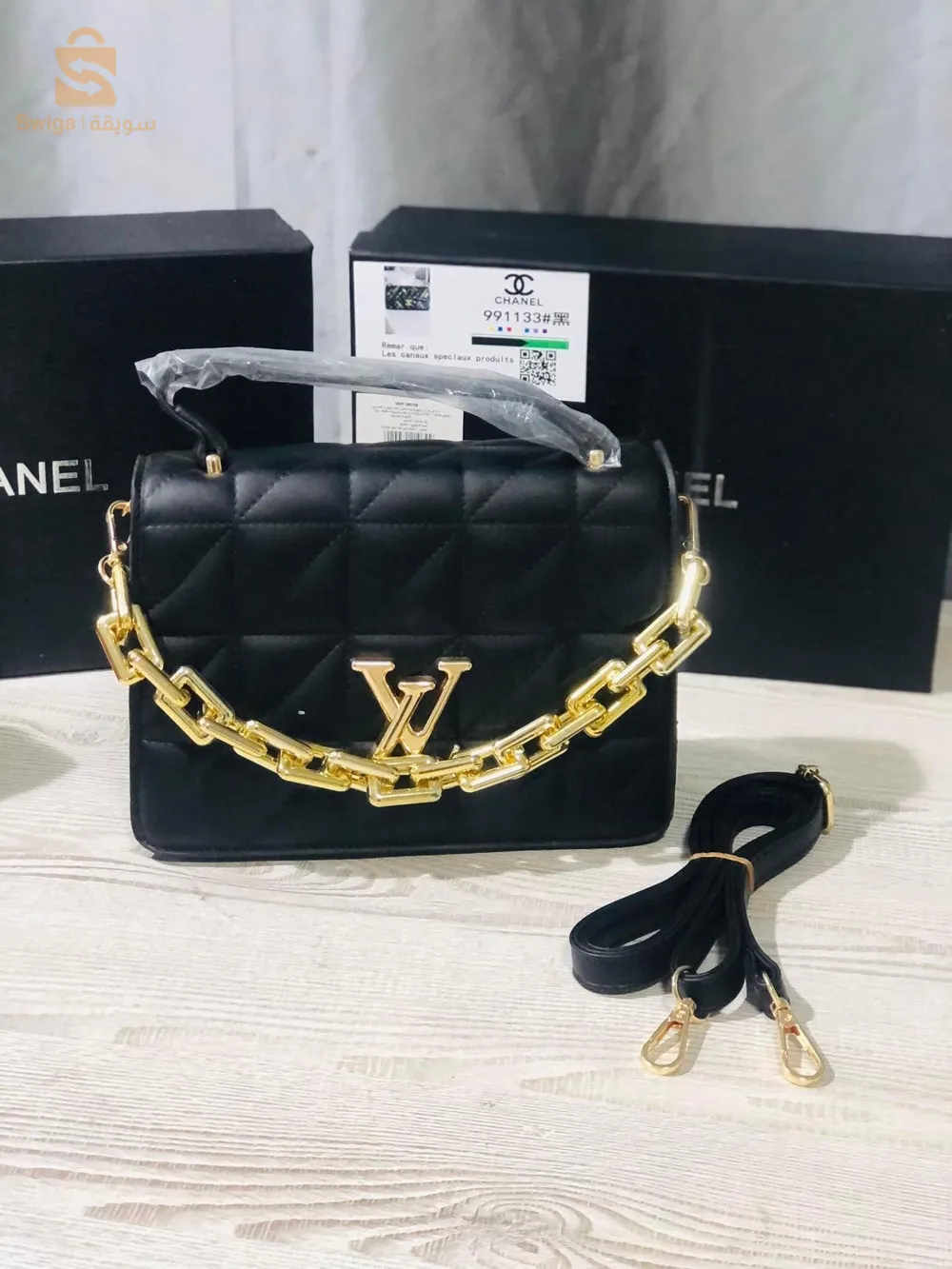 حقائب يد ذات جودة عالية من مختلف الماركات