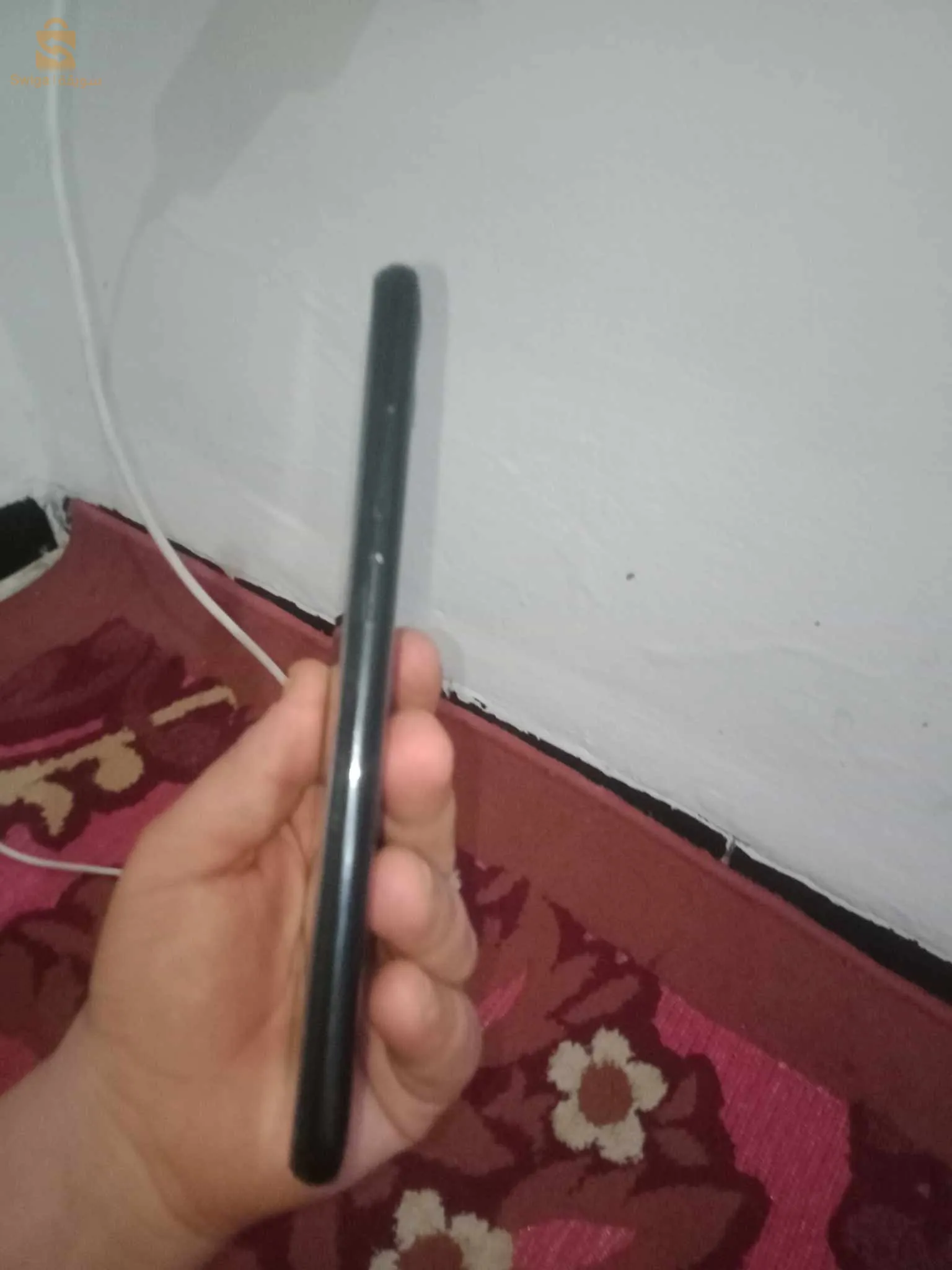 بيع هاتف نقال