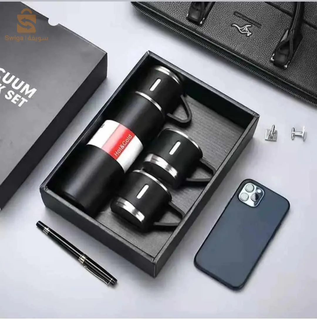 🔥🔥دير l'affaire🔥🔥
تيرموس حافظ للحرارة و البرودة 🤩✅ + 3 فناجين ☕
Thermos en acier + 3 tasses 🤩✅