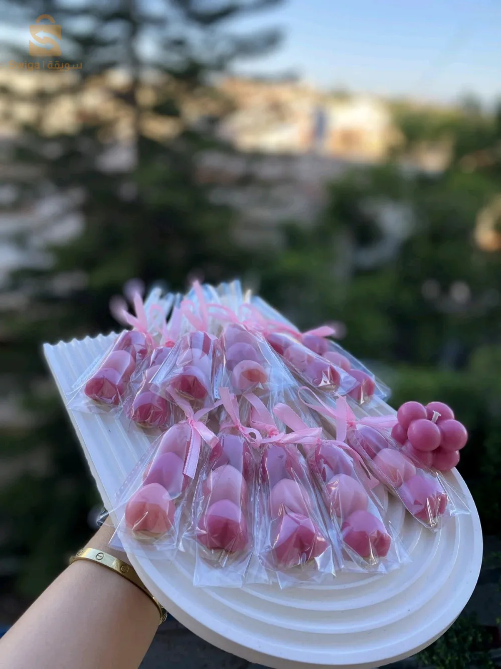 شموع وفواحات لتزين منازلكم