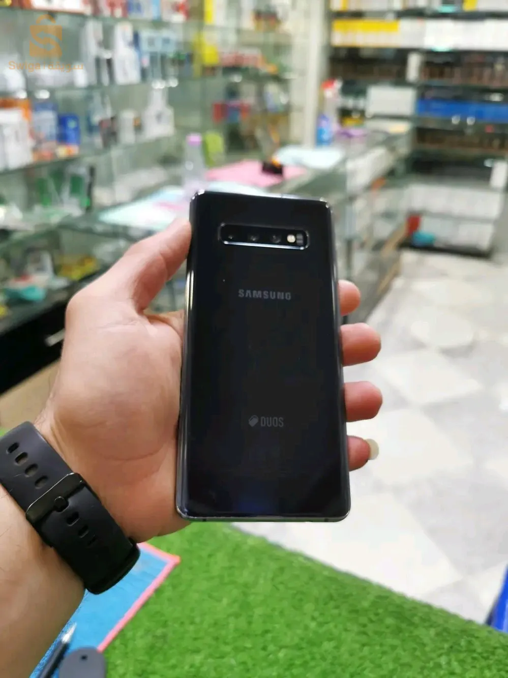 Samsung S10+ CE