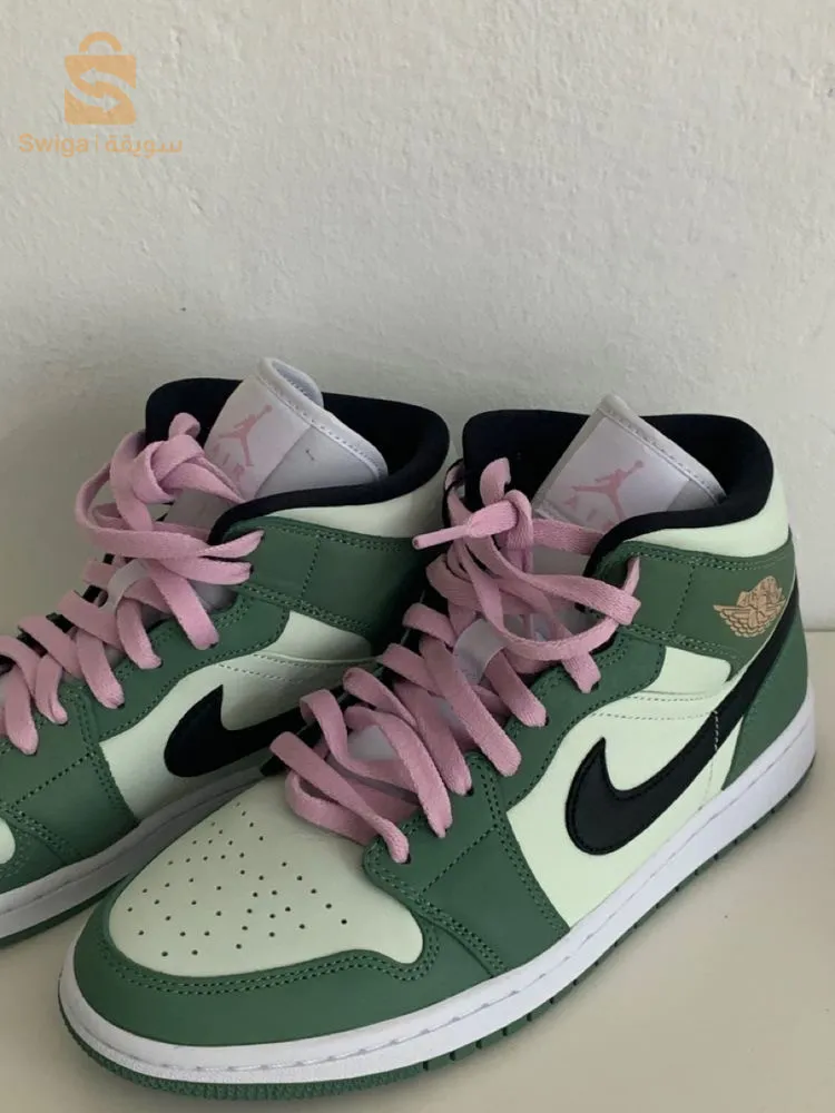 air jordan green & pink