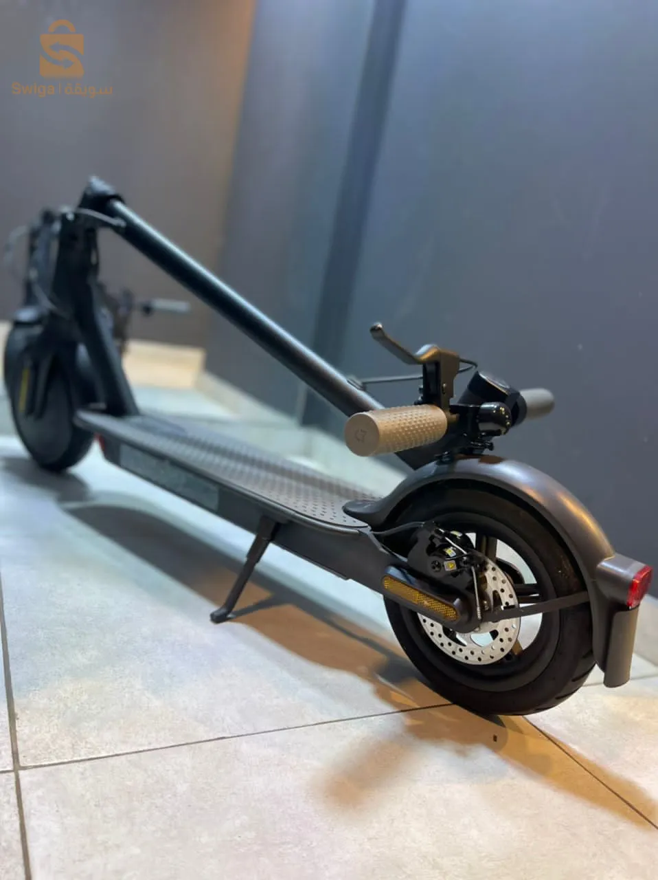 mi_electric_scooter_1S
France