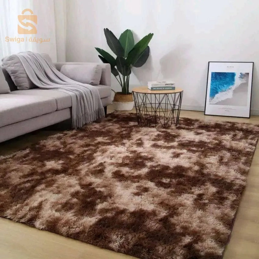 استعد لفصل الشتاء 🥶مع جوٍ دافئ 🥵وأنيق 😍في منزلك💒 سجادة الفرو بحجم 2 × 1.5 متر تعد رفيقًا مثاليًا 💪لغرفتك أو غرفة المعيشة خلال هذا الموسم البارد🥶لن تجدي مجرد سجادة، بل ستجدي لمسة راقية😍 ودافئة تضفي على أرضيتك لمسة فخمة🤯 ومريحة🤯. مع نسيجها الناعم والدافئ🥰، ستكون السجادة الفاخرة💯 هي المكان المثالي للانغماس في الأيام الباردة والشتوية، مما يضيف لمسة من الأناقة⚡🤩 والراحة لمساحتك الداخلية💪💪