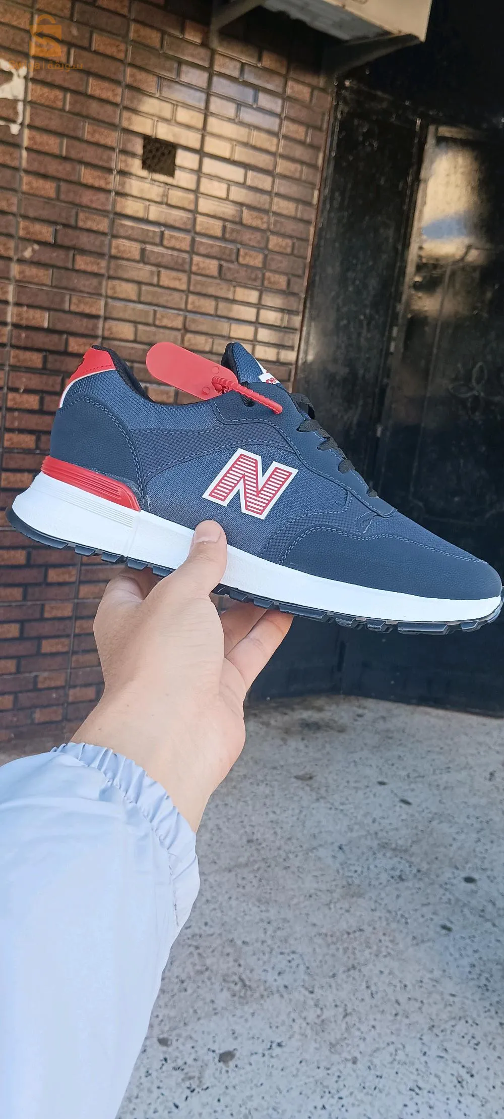 مرحبا بك أحذية متنوعة و بأسعار معقولة و هايلة لا تفوت الفرصة ✅🌹