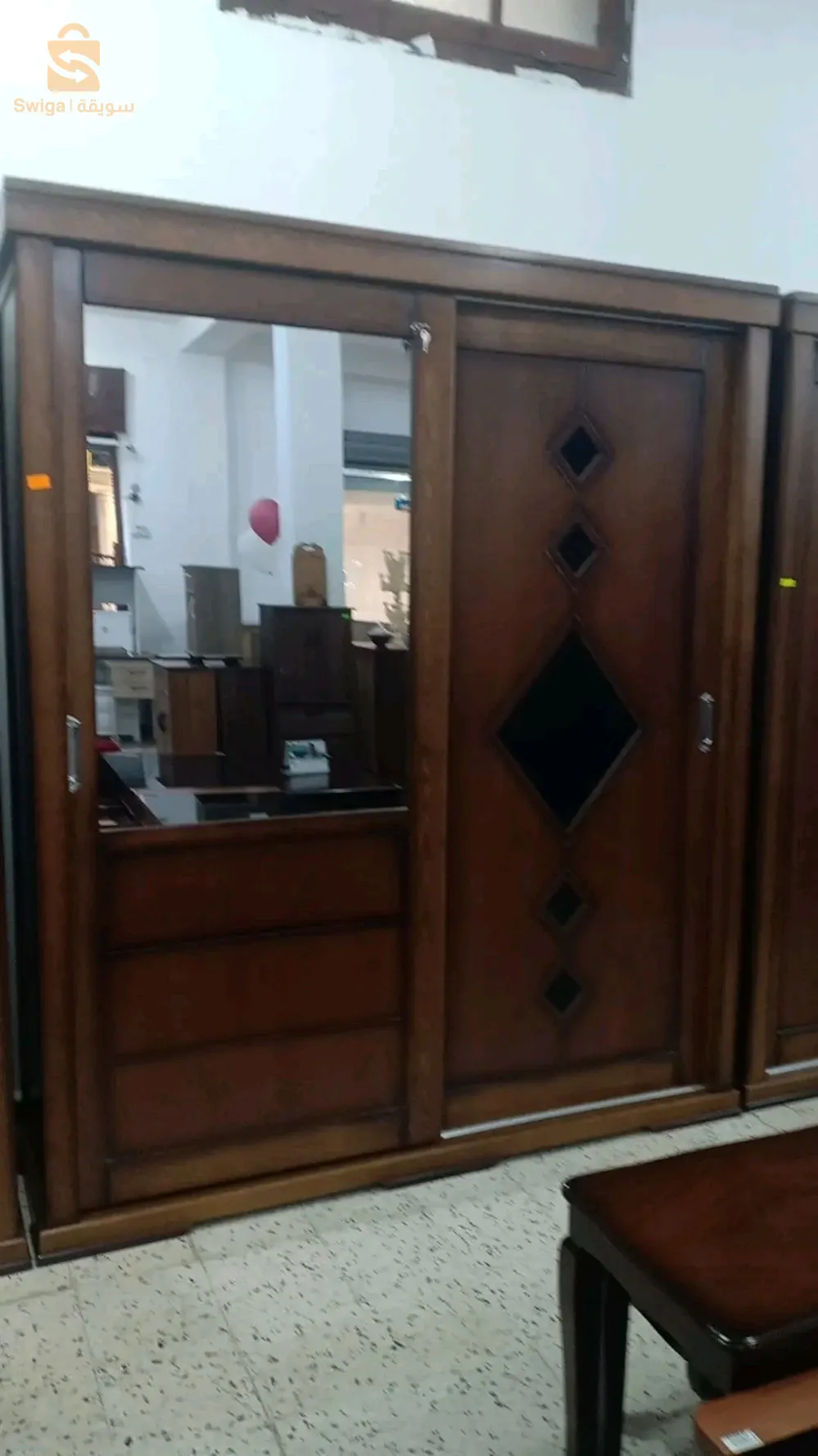 خزانة ملابس