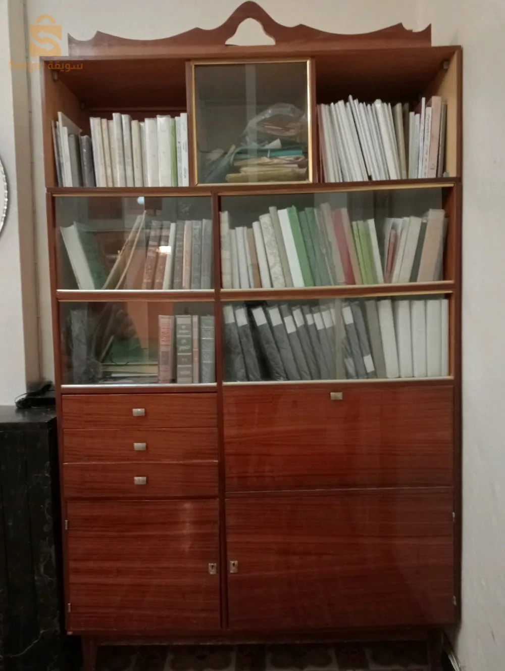 اثاث مستعملة في حالة جيدة