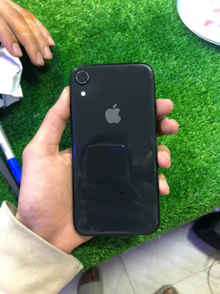 iPhone XR 64gb Face ID activ btr 83 avec ontichook fih petite prblm f baf