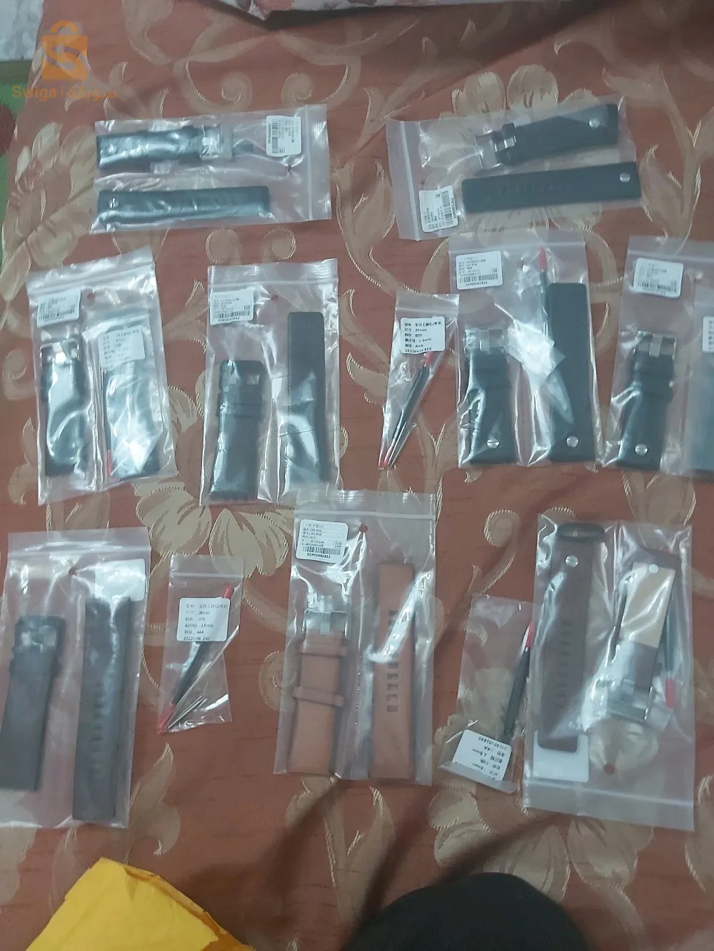 حزام الساعات السويسريه