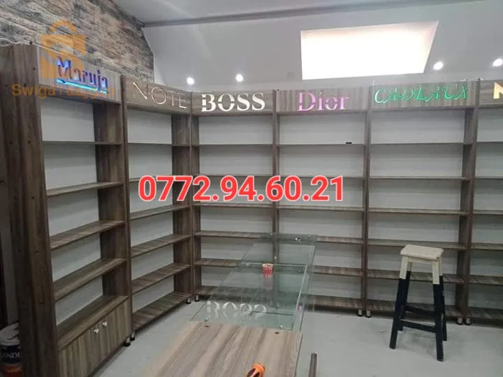 طاجيرات حسب الطلب كونطوار حسب الطلب 3متر 2.50متر 1.50متر ....
طاجيرات جميع أنواع المحلات التجارية كوسميتيك توابل مكتبة....
الهاتف ; 0772946021