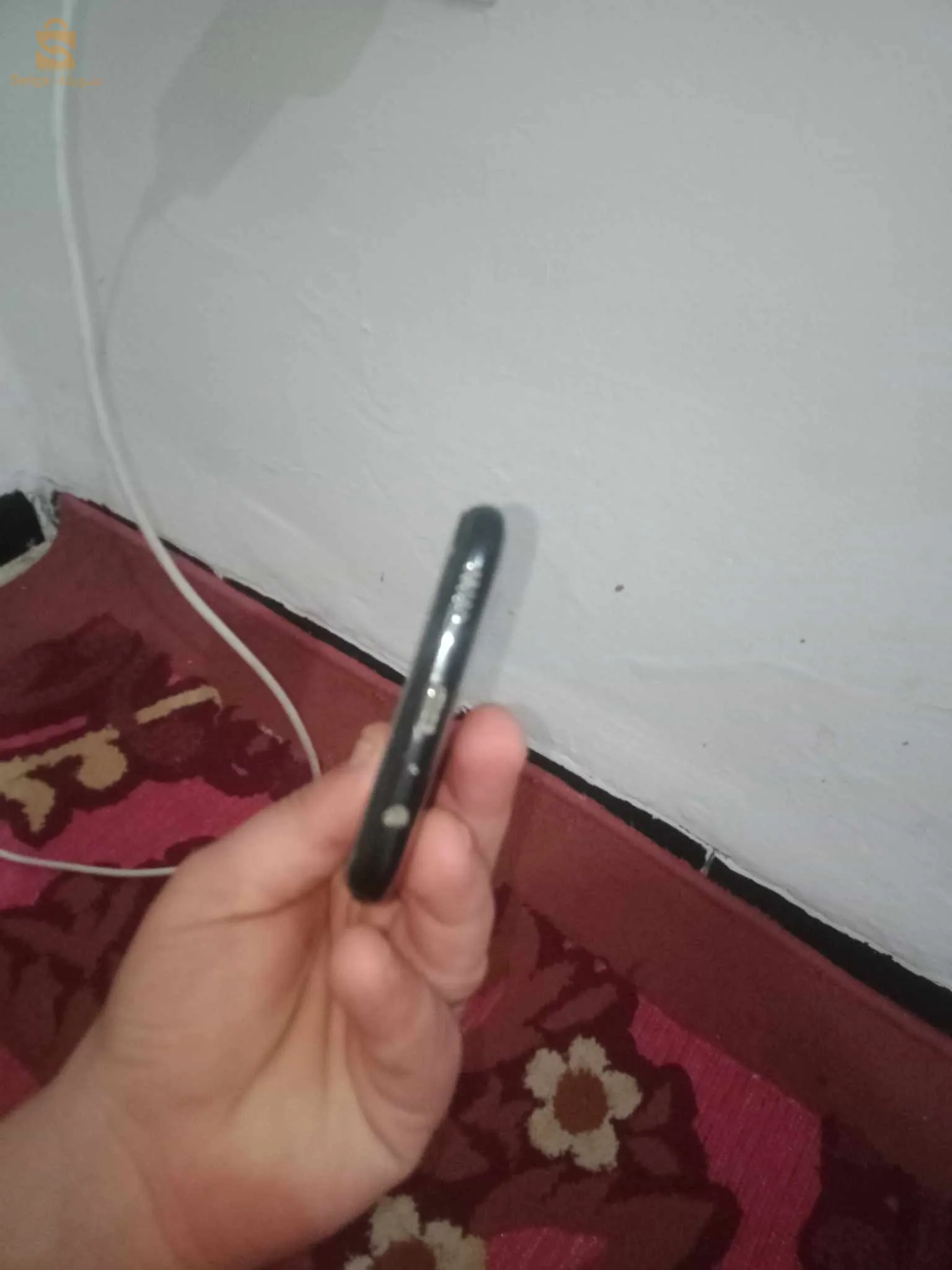 بيع هاتف نقال