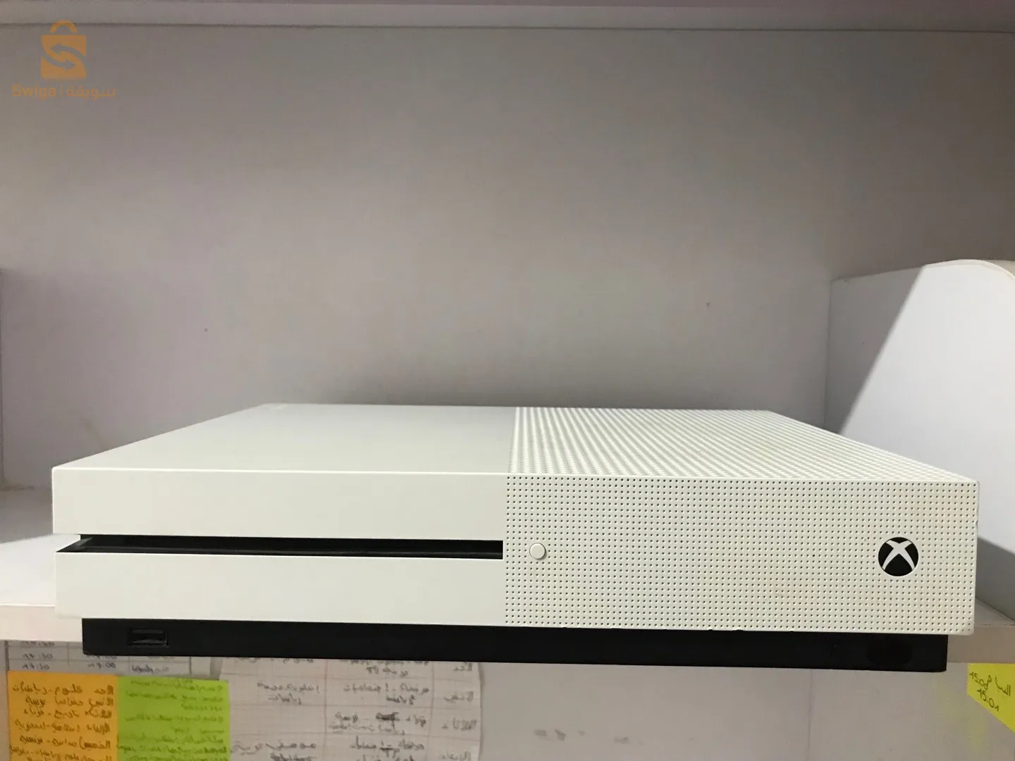 xbox one s fفيها لي جو و لي سيدي منيطا مشقة شويا بصح تمشي نورمال