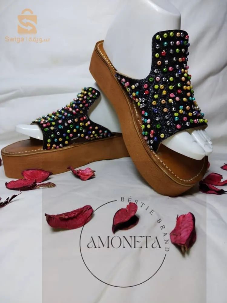 أحذية مغربية.