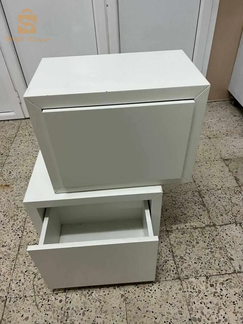 طاولات صغيرة