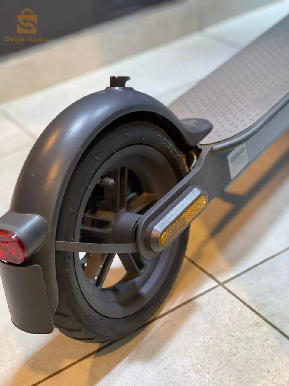 mi_electric_scooter_1S
France