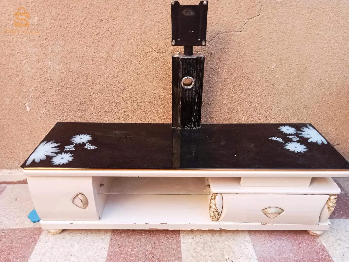 طبلاء ت
لفاز و طبلاء اكل و طيبت احذيت