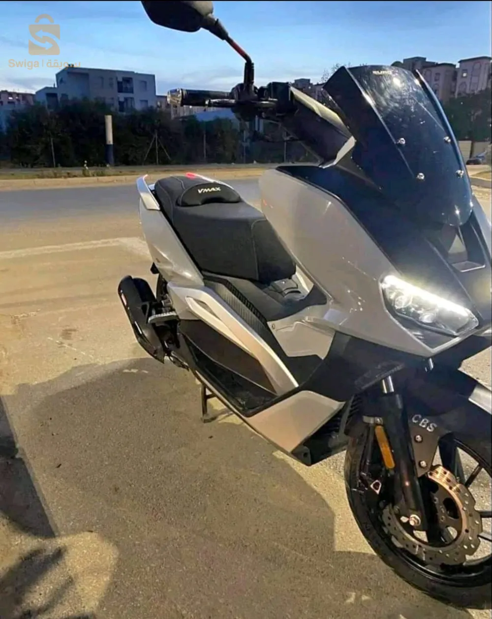 vmax 200cc  2021