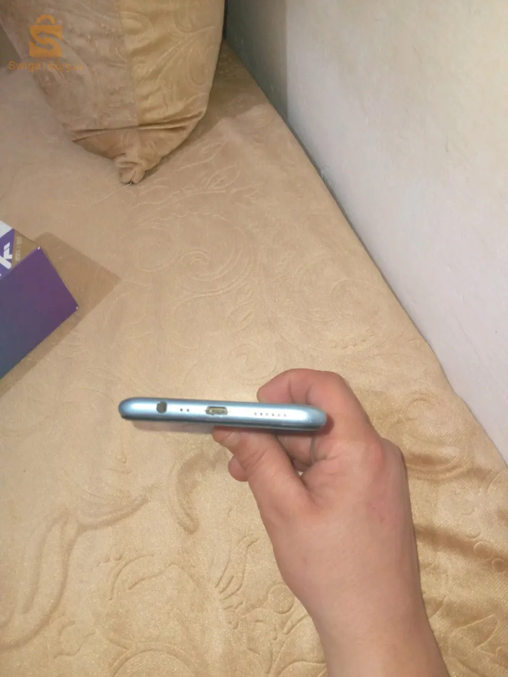 بيع هاتف محمول