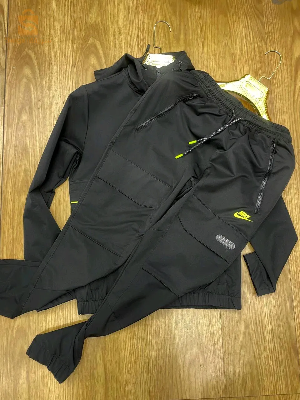 Jacket (t-shirt) and pants set