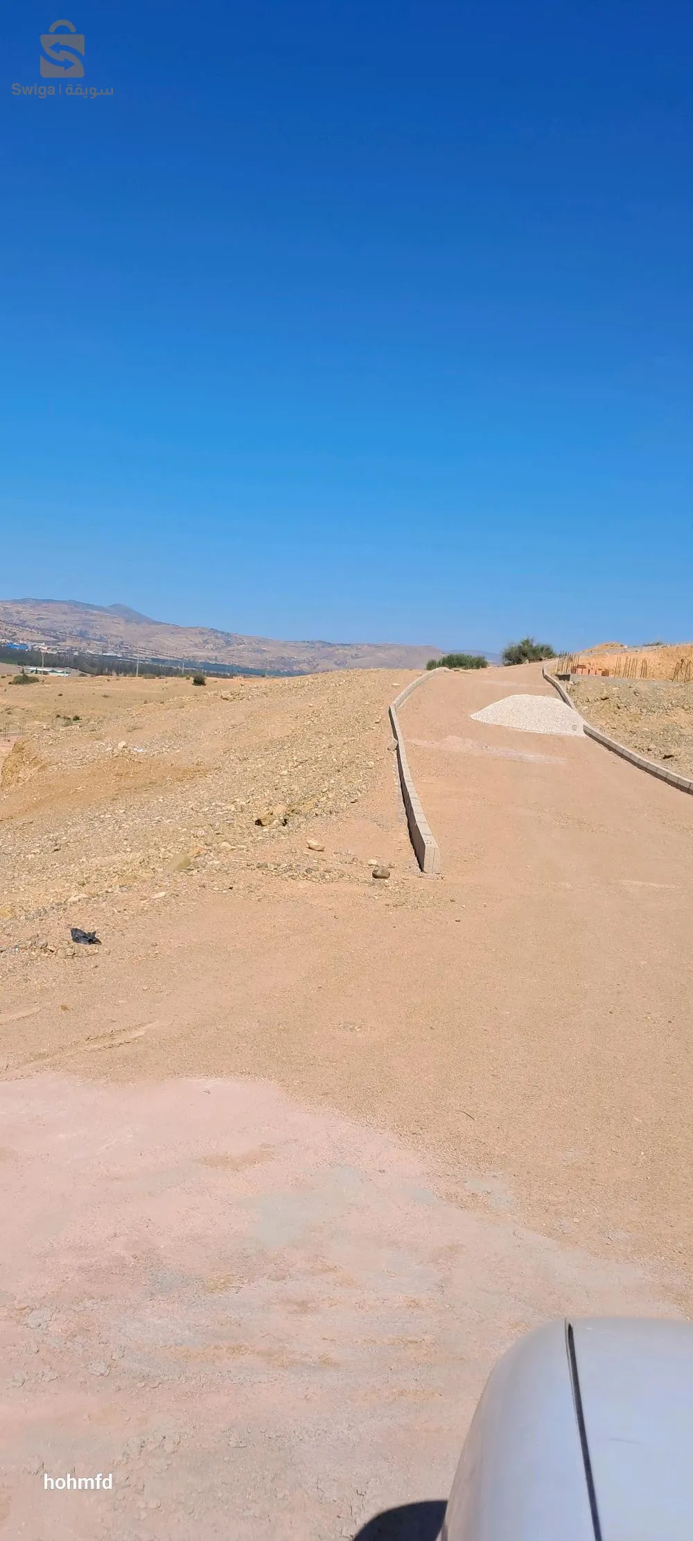 بيع قطع ارض بالتجزئة فيها ماء وكهرباء وقنوات صرف الصحي
مع علم فيها وثائق دفتر عقاري بدون وسيط 
150 مليون للار