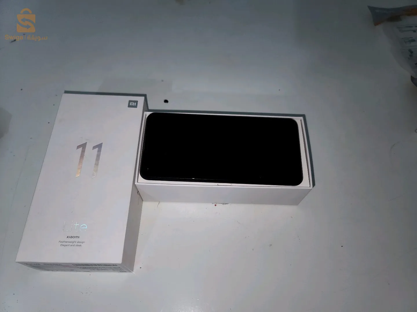 تليفون في حالة ممتازة بسعر مغري فيه قفلة تاع باور حابسة برك و جامي مفتوح