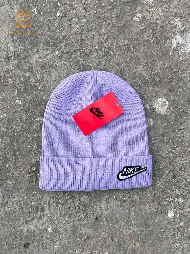 bonnet Lacoste et nike gris indisponible