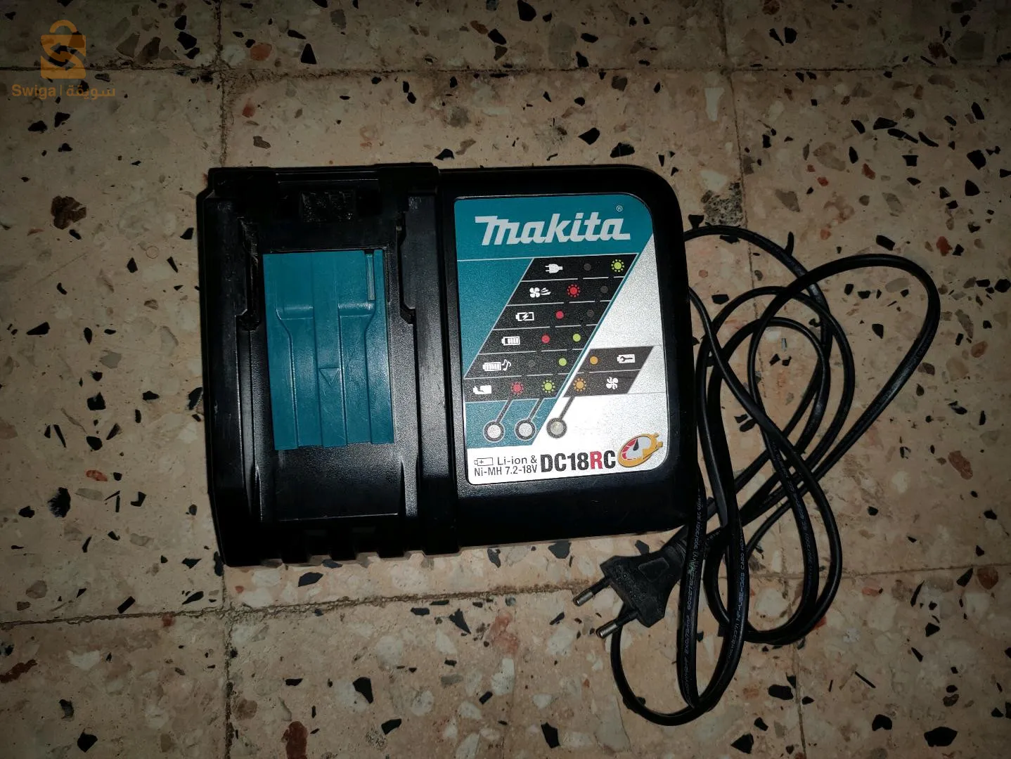 chargeur de batterie Makita