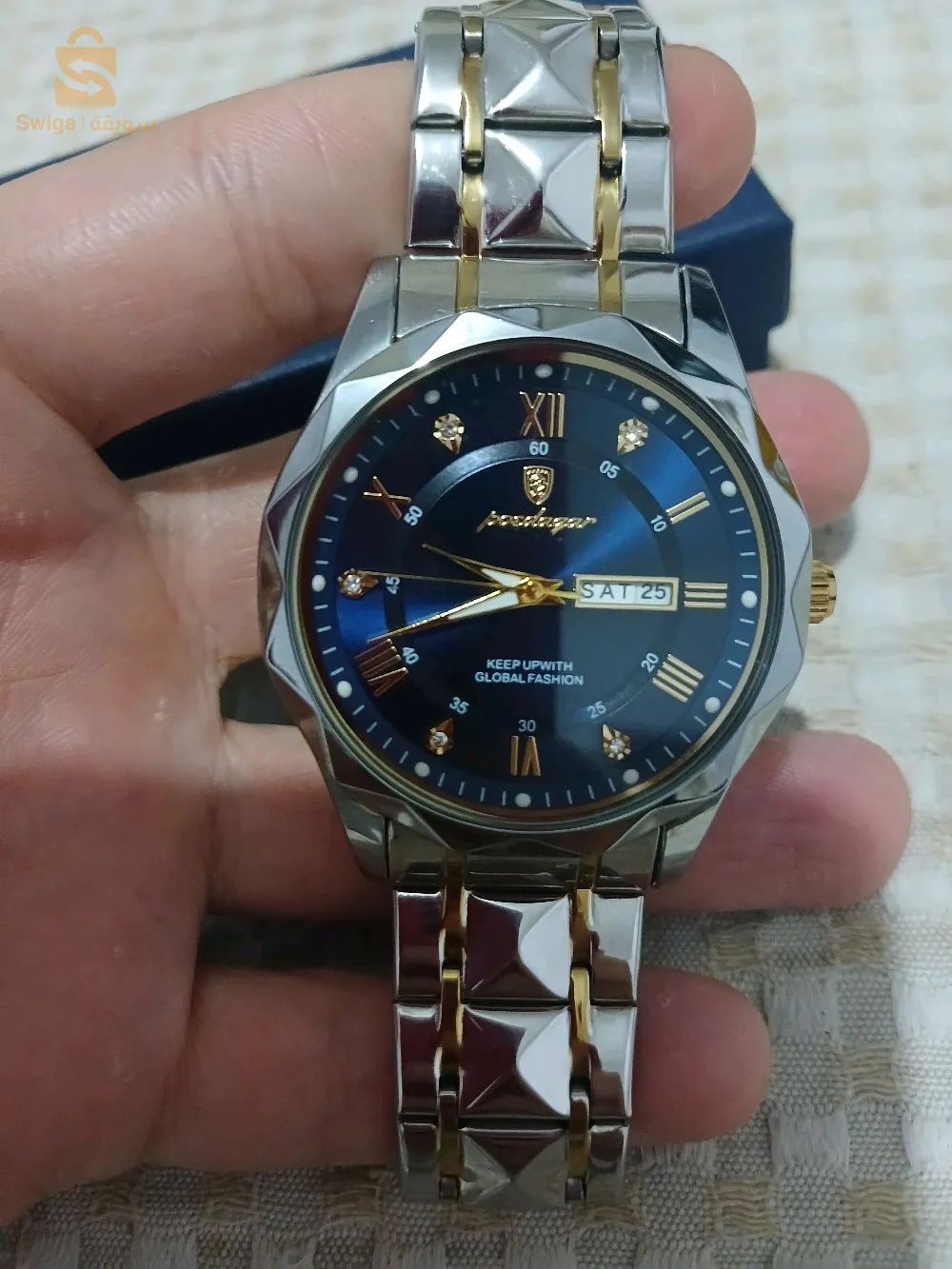 ساعة فاخرة بتصميم أنيق من نوع POEDAGAR