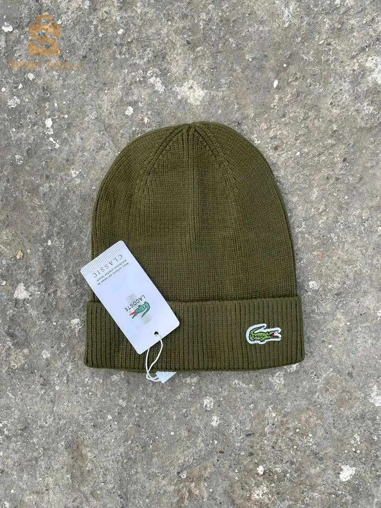 bonnet Lacoste et nike
Trés Bonne qualité
Livraison disponible