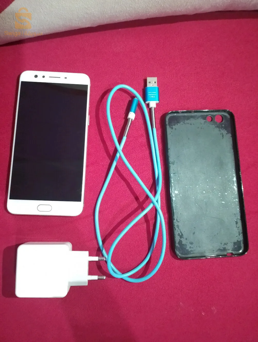 هاتف مستعمل في حالة جيدة