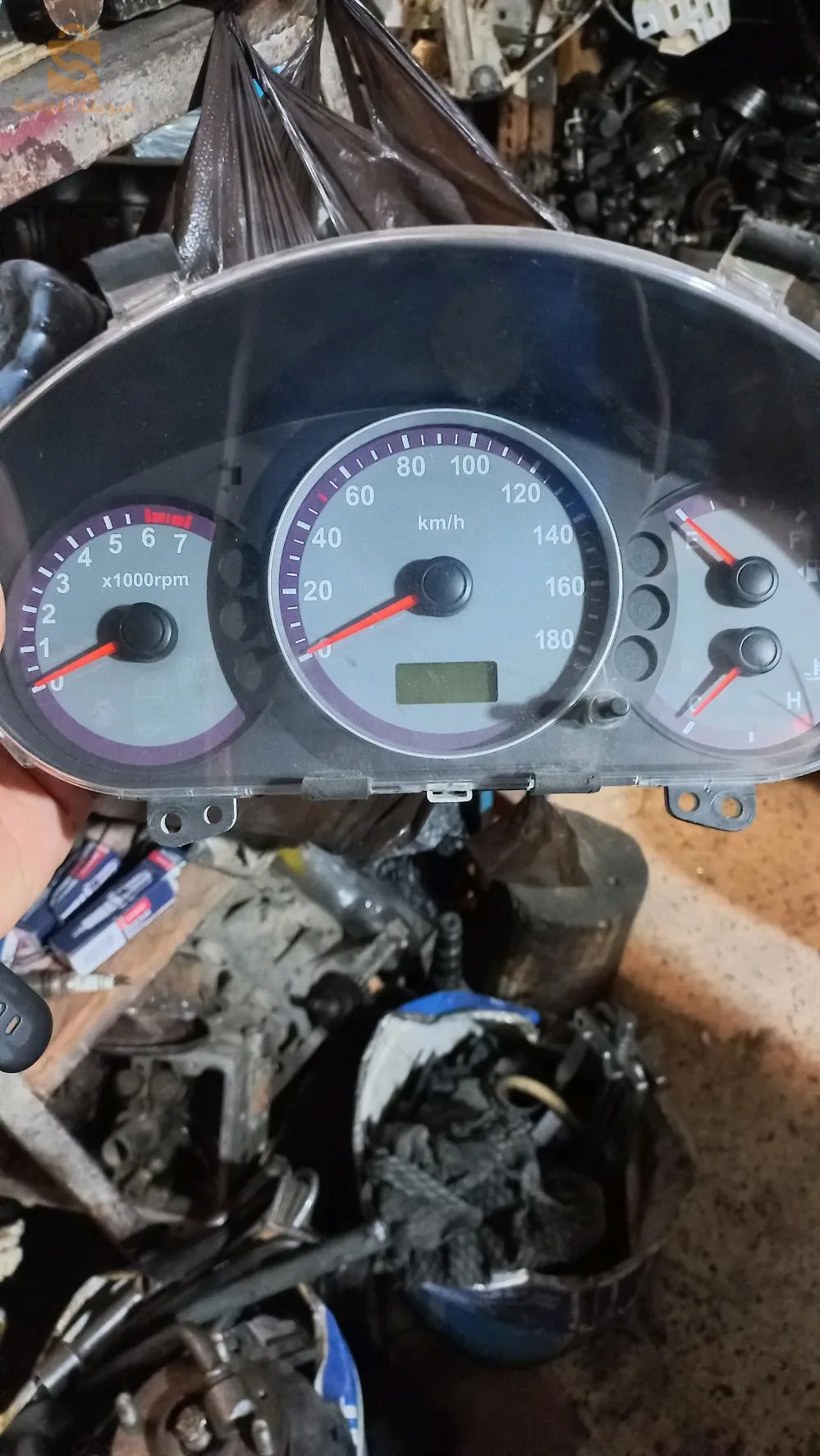 بيع قطع غيار السيارات الكورية والفرنسية