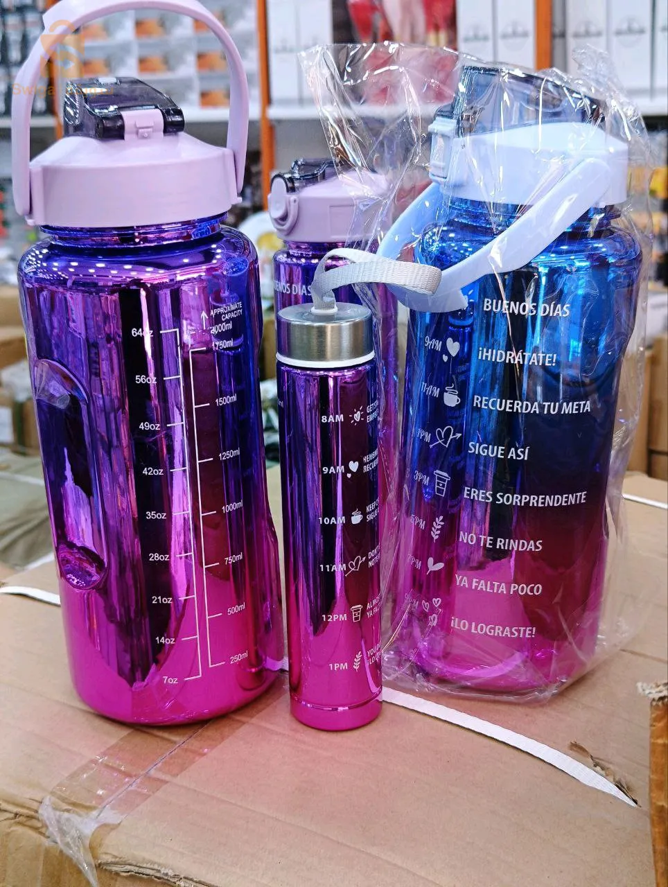 مجموعة من 3 زجاجات مياه رياضية متدرجة الألوان (2 لتر، 900 مل، 300 مل) للأنشطة الخارجية، سعة كبيرة