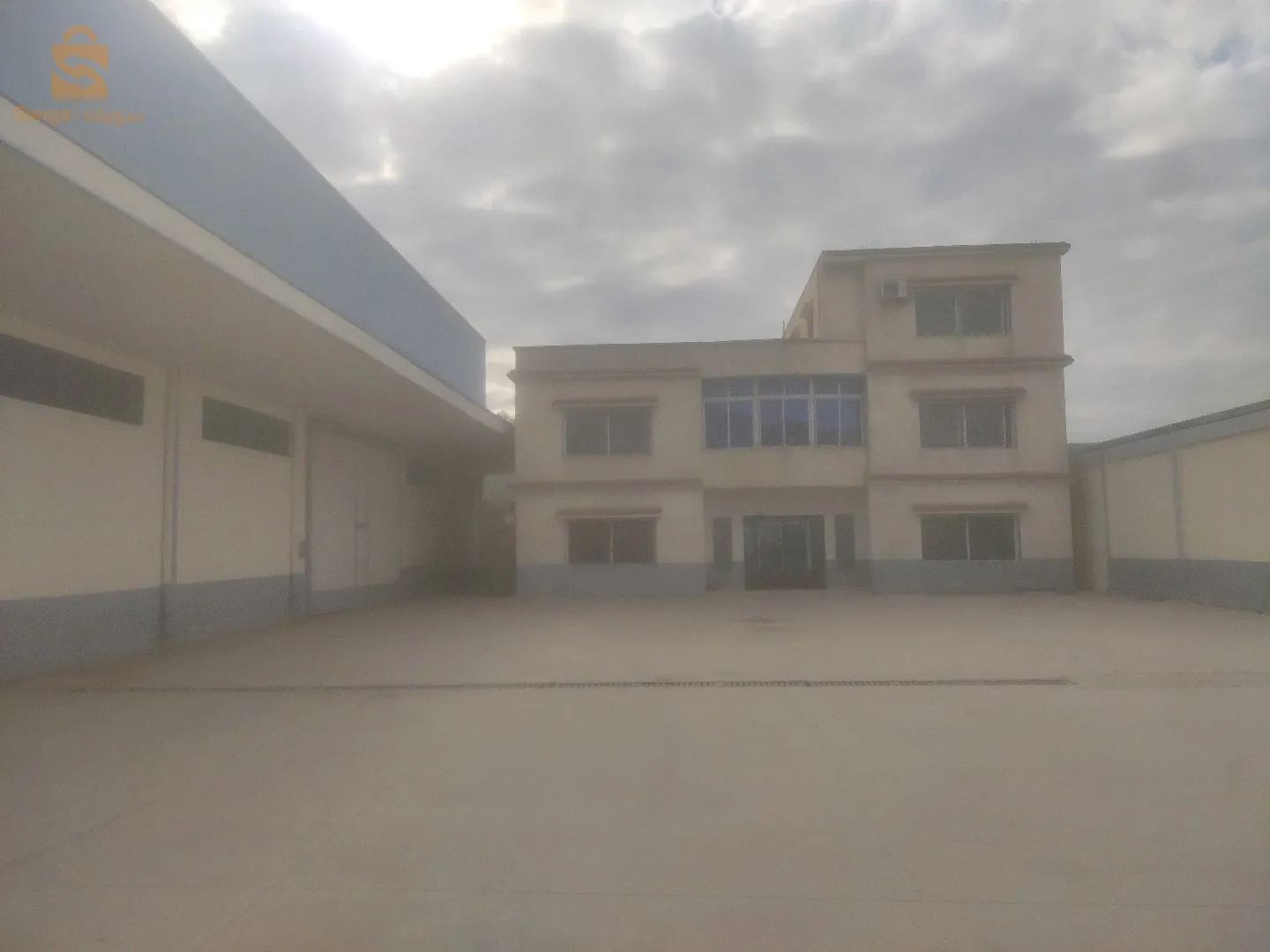 مستودع للكراء بباباعلي