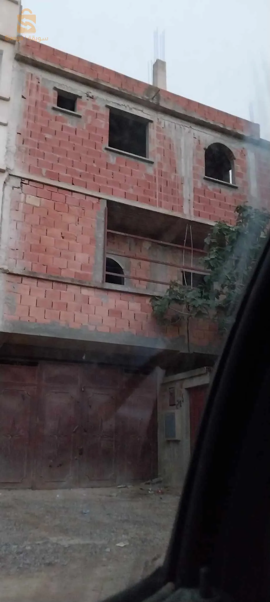 فيلا للبيع في على مدخل بلدية تاجنة قرب دار البلدية