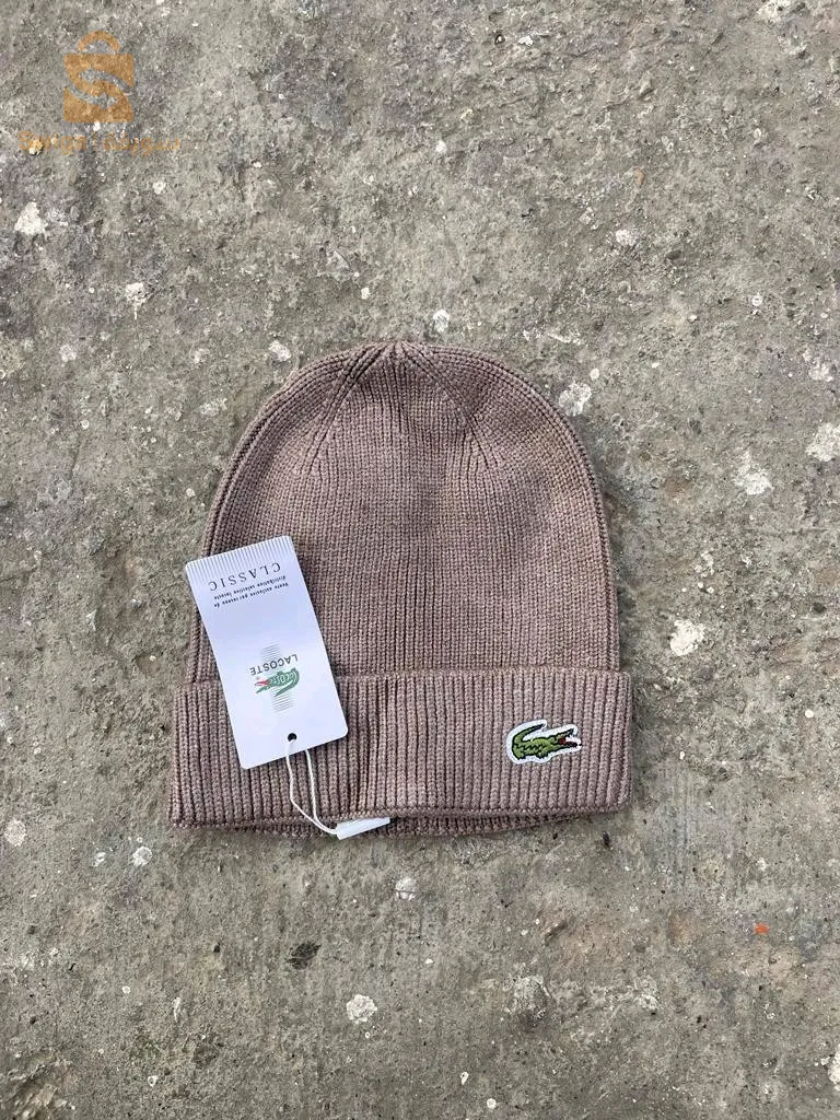 bonnet Lacoste et nike gris indisponible