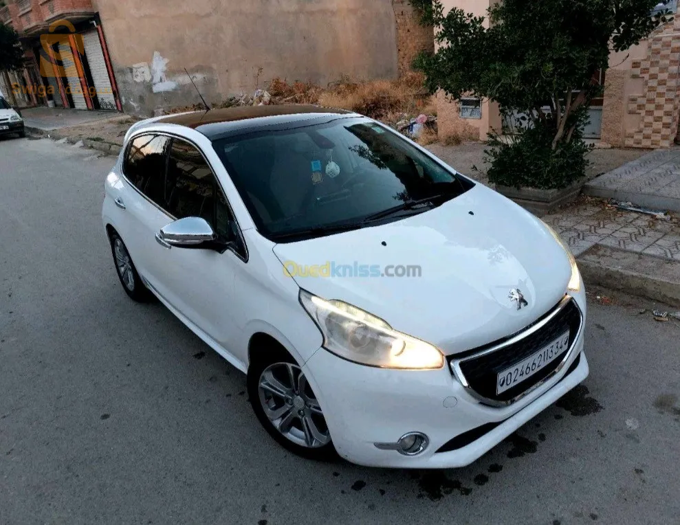 208 hdi 1.6 
ما فيها والو معاود