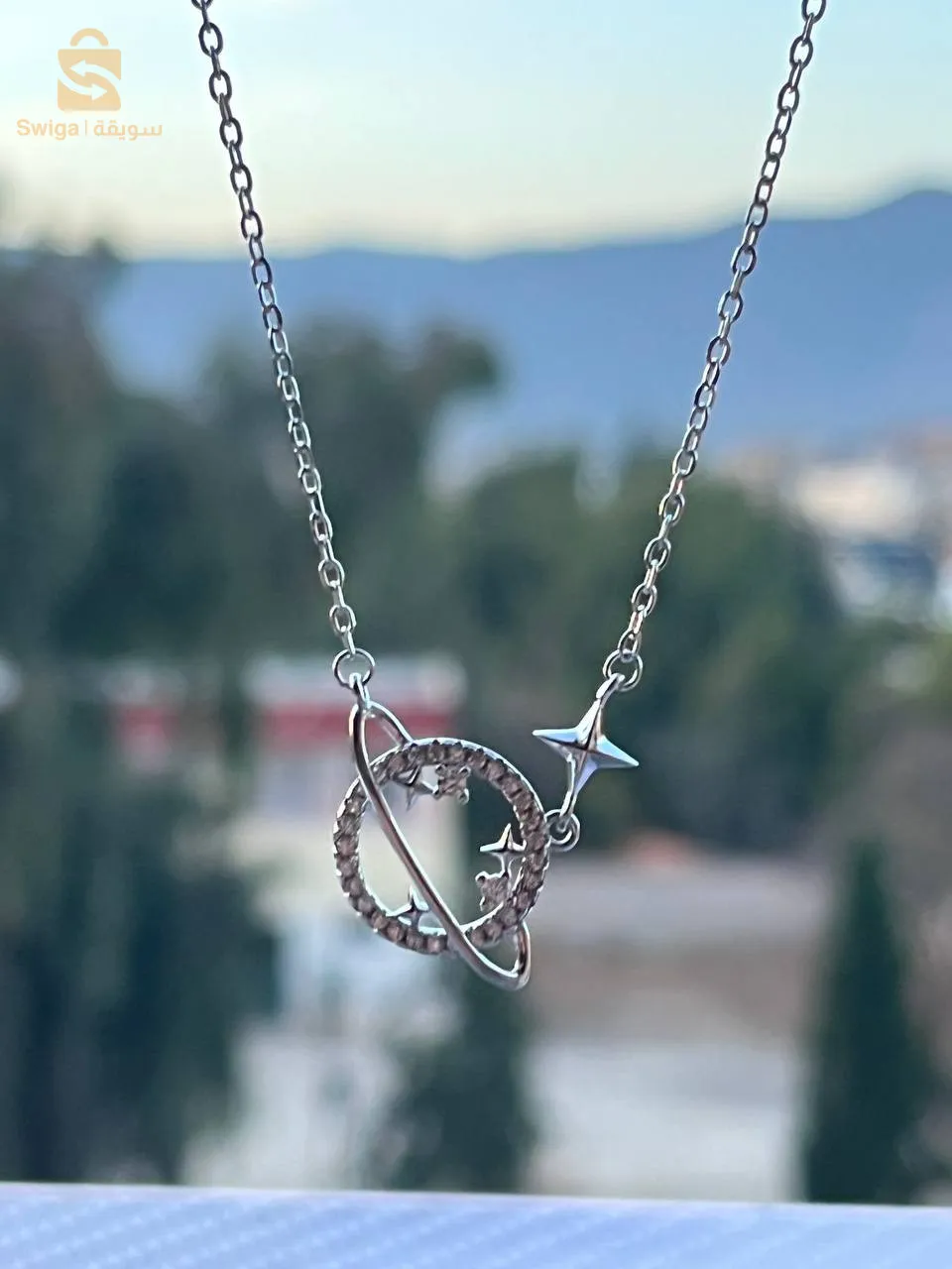 قلادة كوكب زحل 💙🤍❤