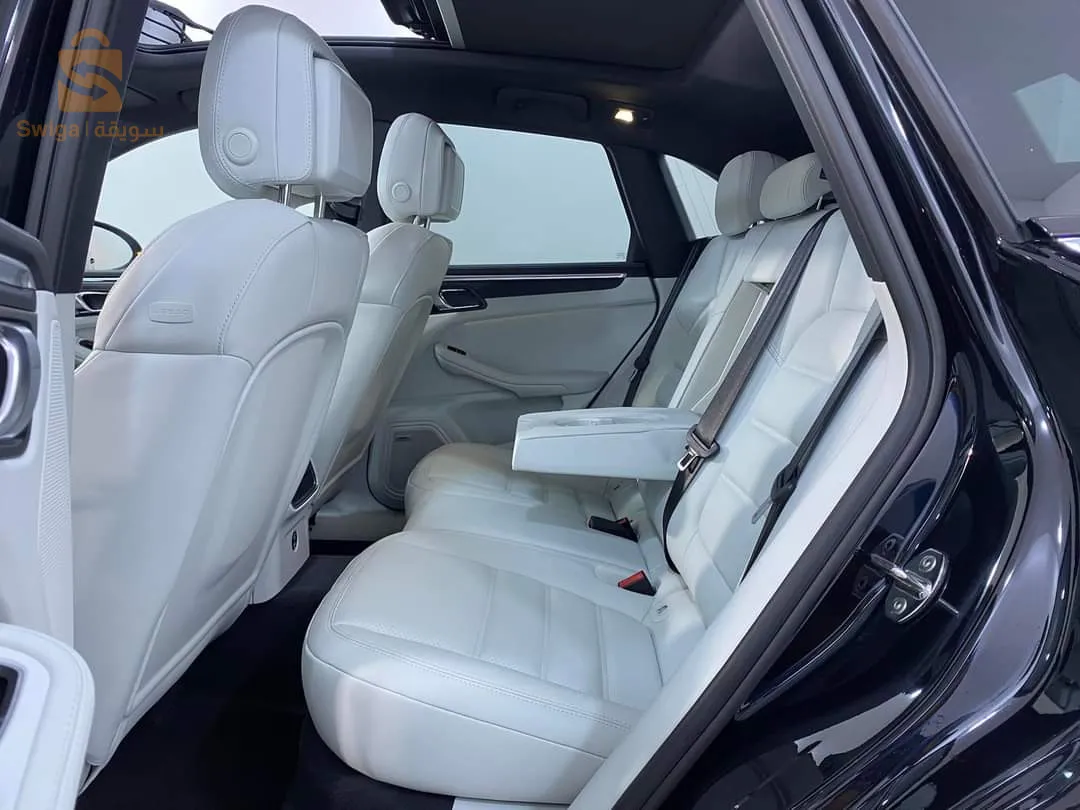 Porsche Macan TURBO