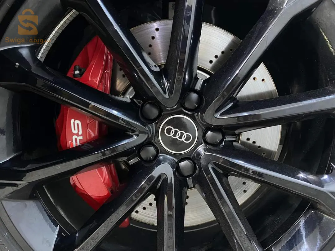 𝐀𝐮𝐝𝐢 𝐑𝐒𝐐𝟑 𝟐𝟎𝟐𝟑