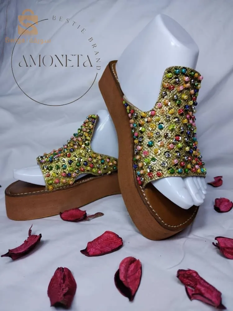 أحذية مغربية.