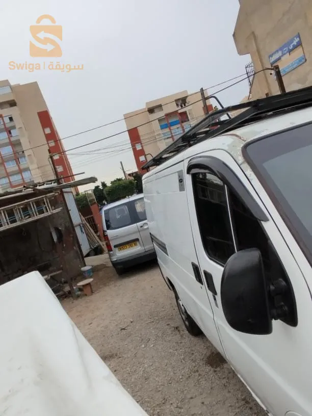 شاحنة جديدة