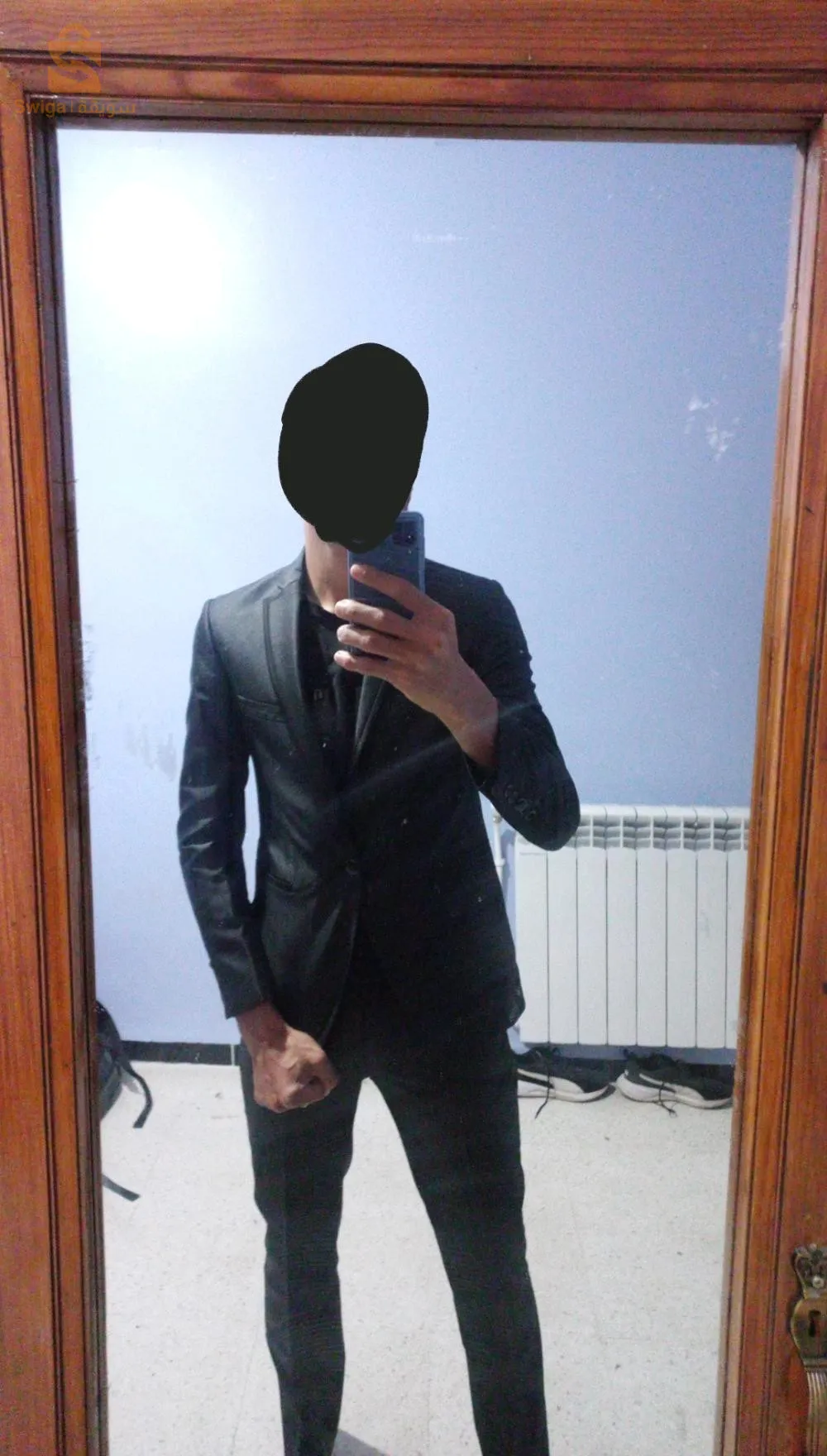 كوستيم اسود